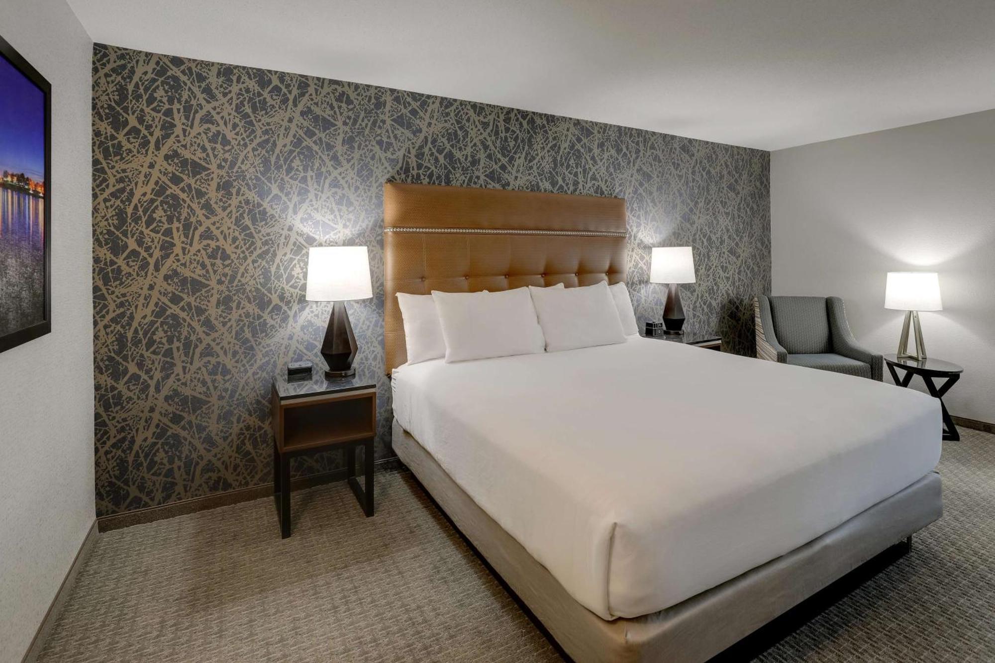 Drury Inn & Suites Cape Girardeau Bagian luar foto