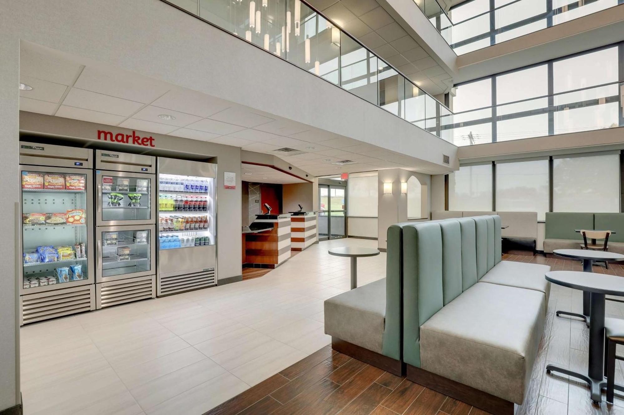 Drury Inn & Suites Cape Girardeau Bagian luar foto